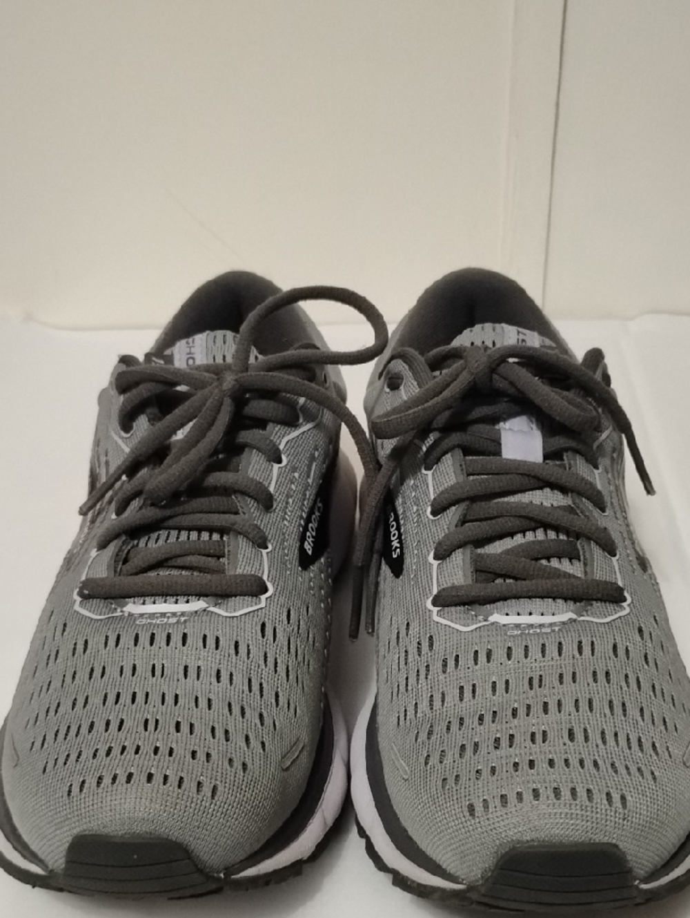 Brooks Ghost 13 Light Gray & Lavander Athletic Running Shoes